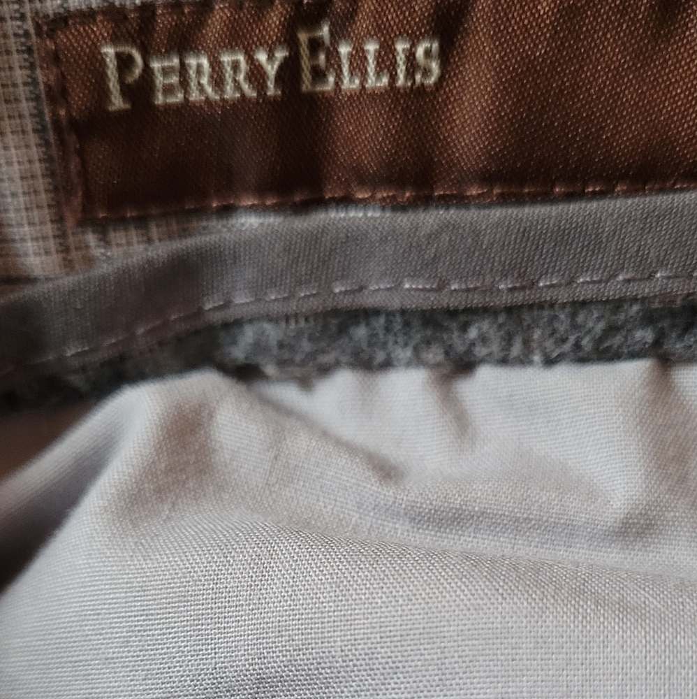 Men's Shorts - Picture 4 of 8
